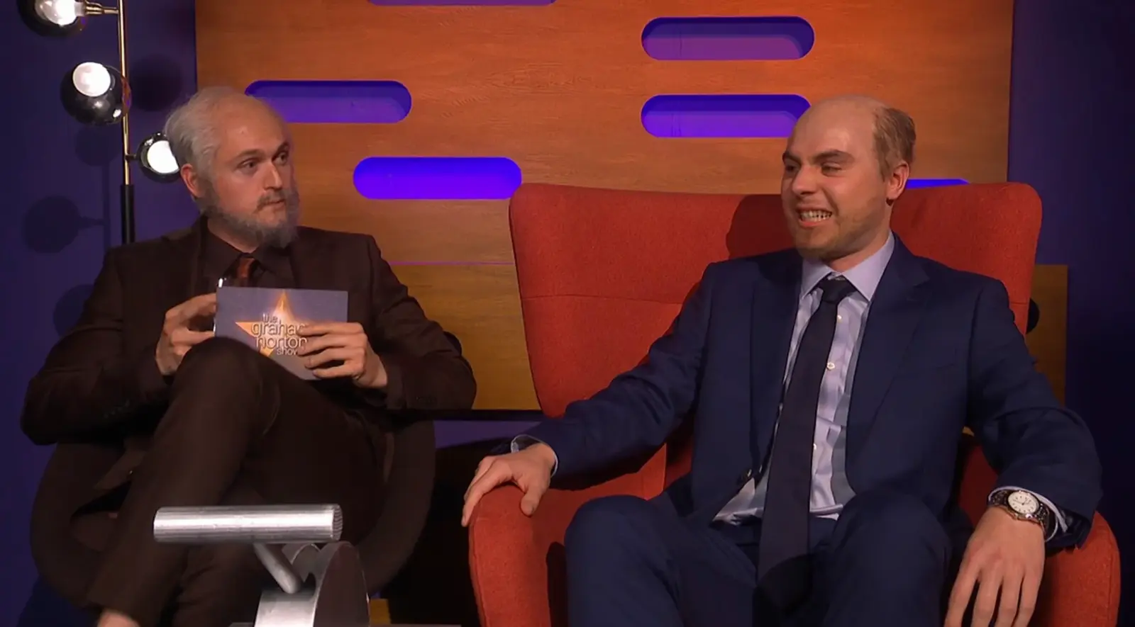 SNL UK: Parodii acide la Gogglebox și Graham Norton Show