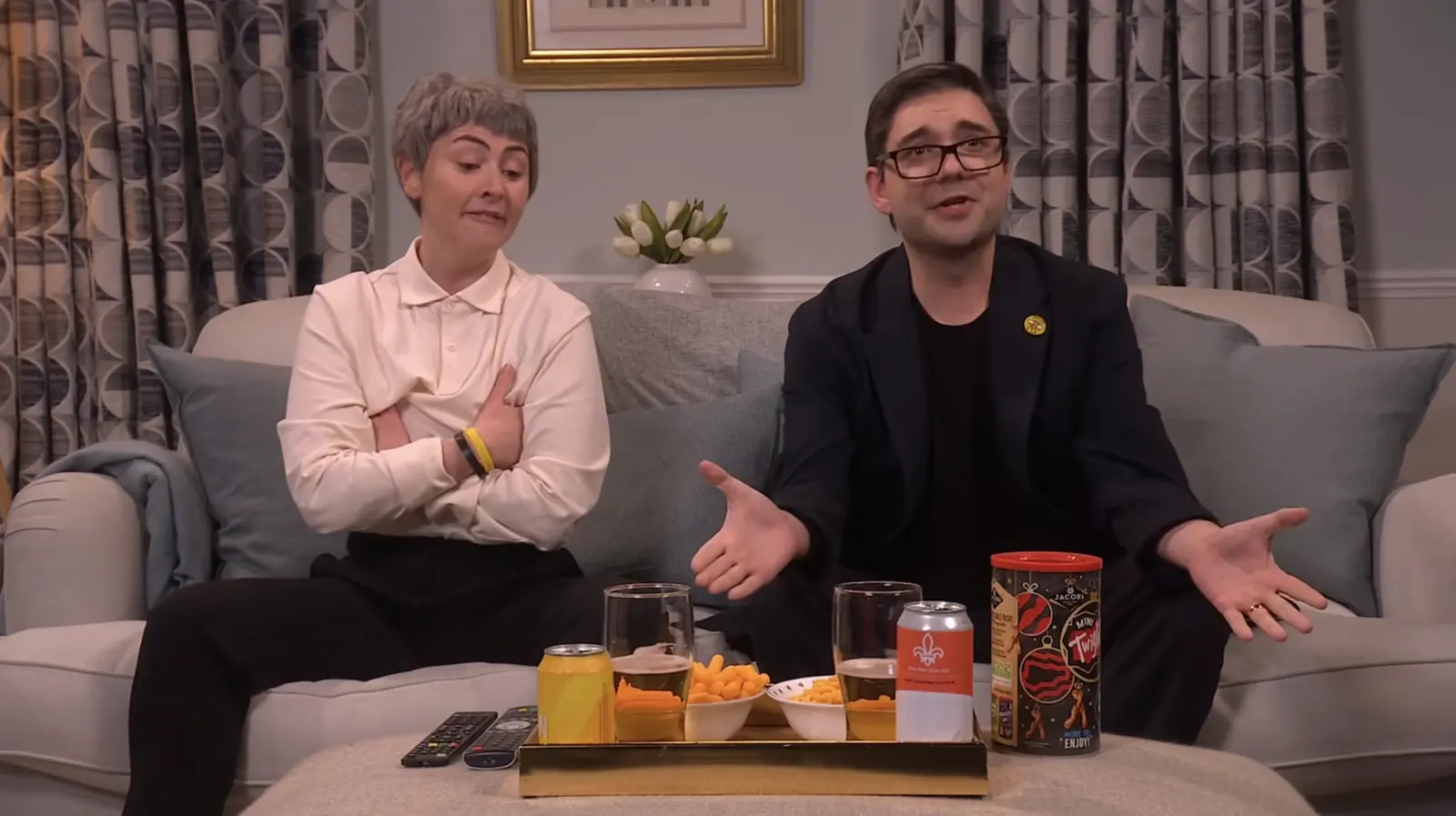 Andy Burnham, ținta ironiilor la Saturday Night Live: Scandalul conservelor de fasole